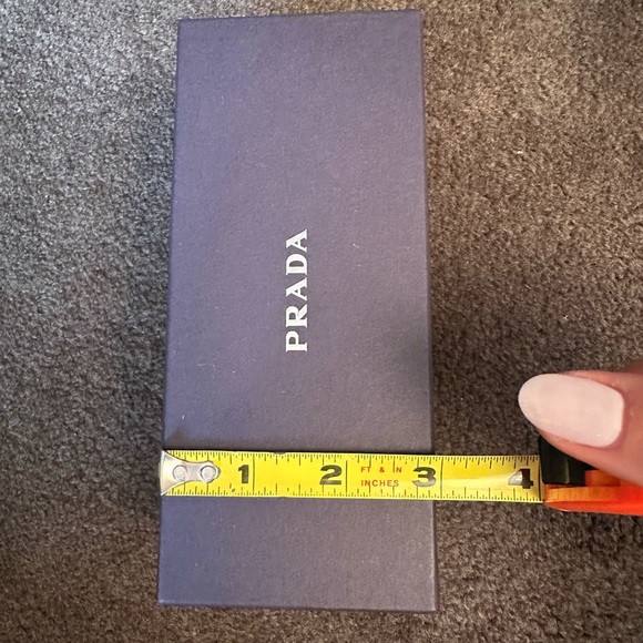 Prada Gift Box - Picture 7 of 11